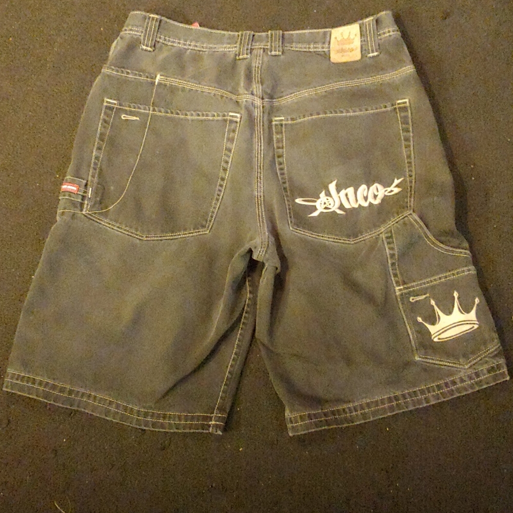 Shorts - Picture 2 of 2